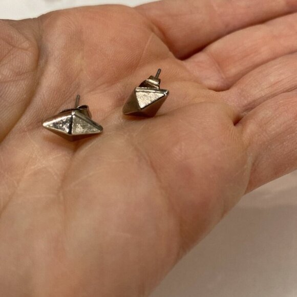 Silver Studds Earrings - Picture 5 of 5